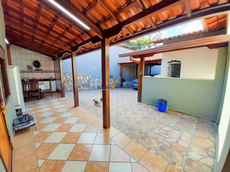 Casa à venda São João Batista com 375m² e 3 quartos por R$ 800.000 - 798266248-e1c025ff-a257-44d1-95b8-2fd5871aaba5.jpeg