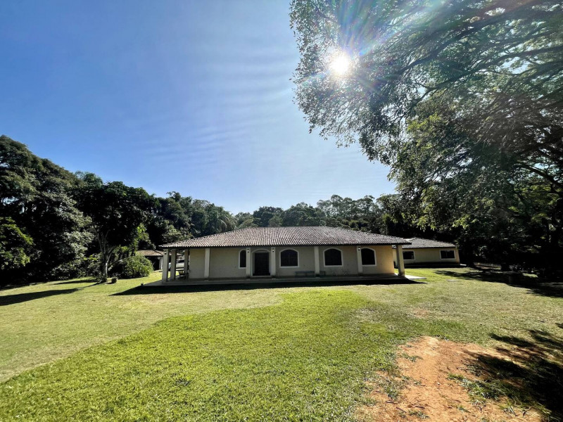 Terreno à venda Centro com 2221m² e 0 quartos por R$ 3.600.000 - 1519456160-chacara-sao-leonardo-foto-03.jpeg