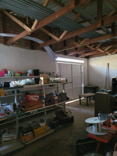 Comercial à venda Gralha Azul com 450m² e 1 quarto por R$ 390.000 - 1754627643-whatsapp-image-2022-07-25-at-16.jpeg