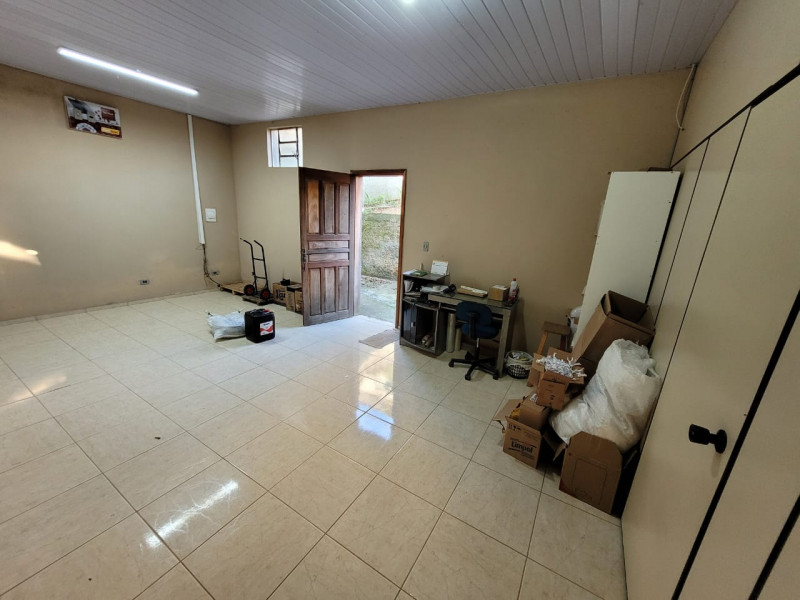 Comercial à venda Gralha Azul com 450m² e 1 quarto por R$ 390.000 - 3486331-whatsapp-image-2022-07-25-at-16.jpeg