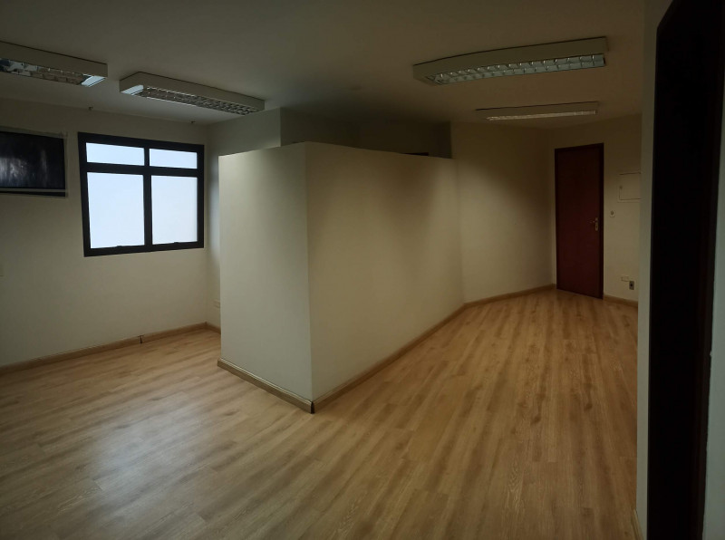 Comercial à venda Vl. Industrial (Campinas) com 42m² e 1 quarto por R$ 180.000 - 119716844-img20220913153610-00.jpg