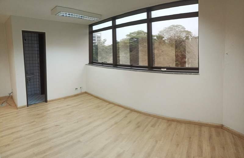 Comercial à venda Vl. Industrial (Campinas) com 42m² e 1 quarto por R$ 180.000 - 924281198-img20220913153356-00.jpg
