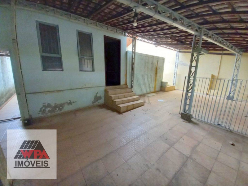 Casa à venda Jardim São Francisco com 250m² e 2 quartos por R$ 350.000 - 2120963783-yxxqxphhgiod.jpg