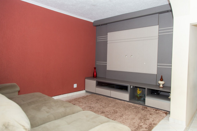 Casa à venda Jardim Maria Amelia com 315m² e 3 quartos por R$ 440.000 - 1069476053-img-20230213-wa0007.jpg