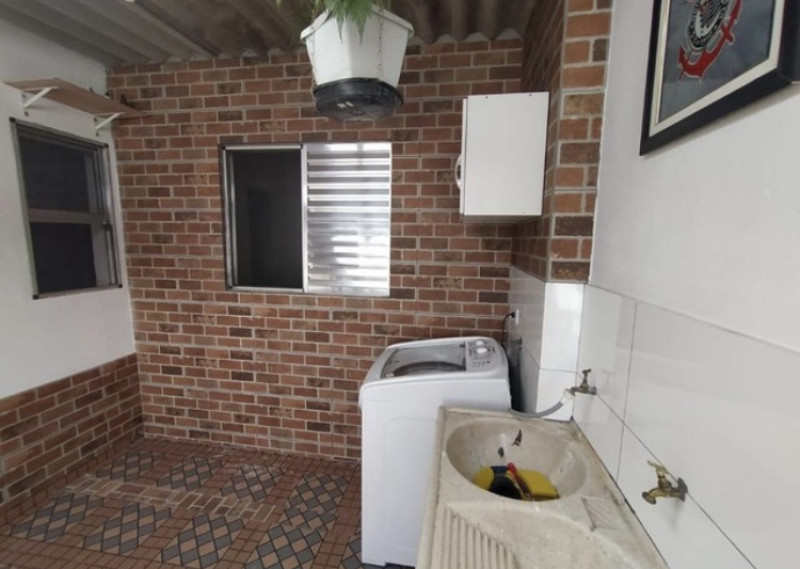 Casa à venda Calmon Viana com 72m² e 2 quartos por R$ 185.000 - 2120584459-2ae09b0e-1f7d-41c2-830d-a1a19a92b572.jpeg
