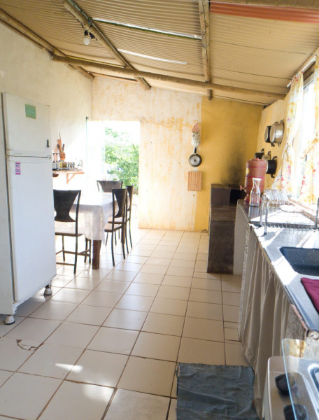 Chácara à venda Centro com 8000m² e 4 quartos por R$ 200.000 - 1025148715-img-20220509-wa0011.jpg