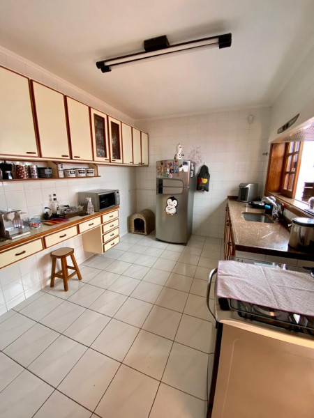 Casa à venda Vila Santa Rosa com 166m² e 3 quartos por R$ 580.000 - 1202144422-cozinha.jpg