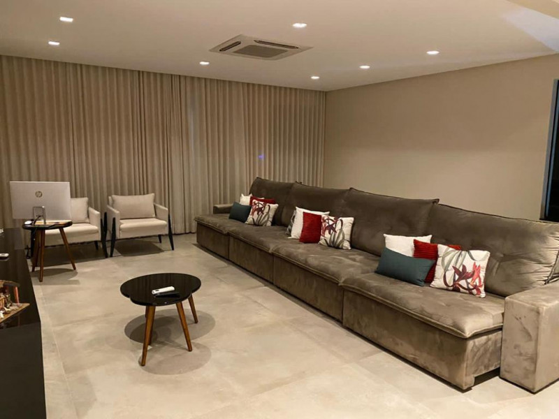 Casa de condomínio à venda Centro com 1200m² e 5 quartos por R$ 8.000.000 - 1217329143-1f340a03-2c7b-4328-b42f-398b8909faa9.jpeg