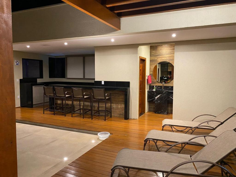 Casa de condomínio à venda Centro com 1200m² e 5 quartos por R$ 8.000.000 - 1385375678-eda07ae4-1e0f-4a73-9009-ee76efb508ee.jpeg
