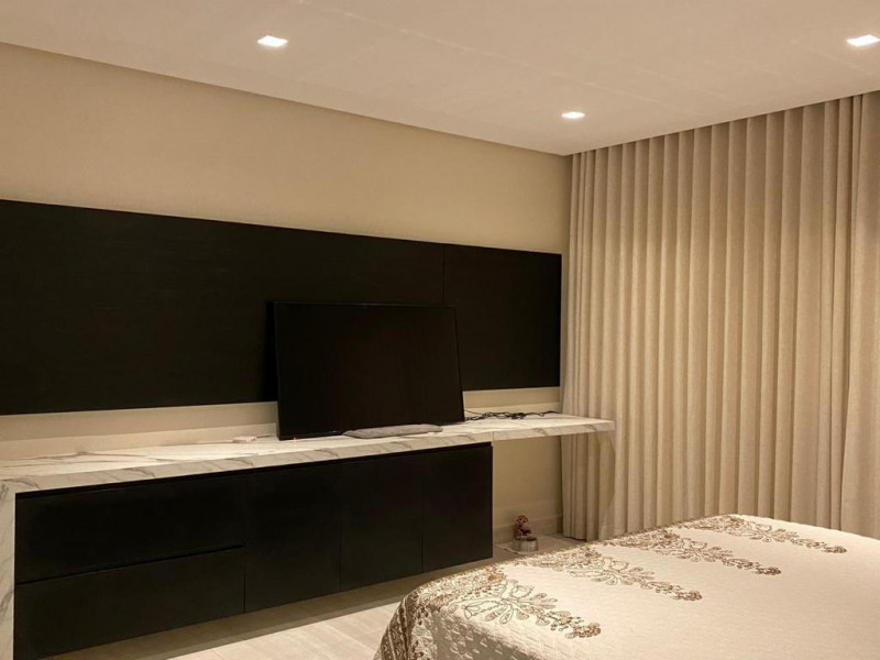 Casa de condomínio à venda Centro com 1200m² e 5 quartos por R$ 8.000.000 - 304313938-4f2c6b4a-e5d5-4c33-9e5f-0877b5cd1472.jpeg