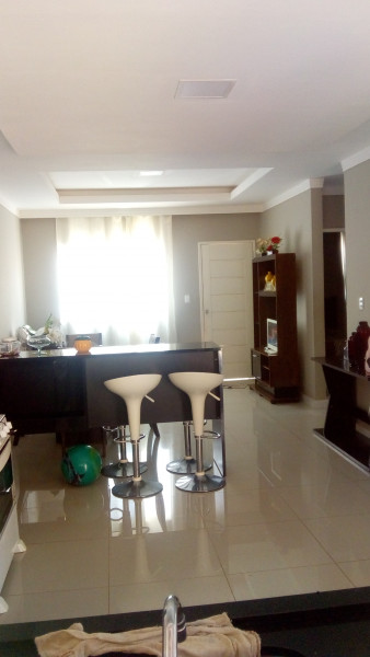 Casa à venda Centro com 110m² e 2 quartos por R$ 220.000 - 1493821855-img-20220913-124825937.jpg