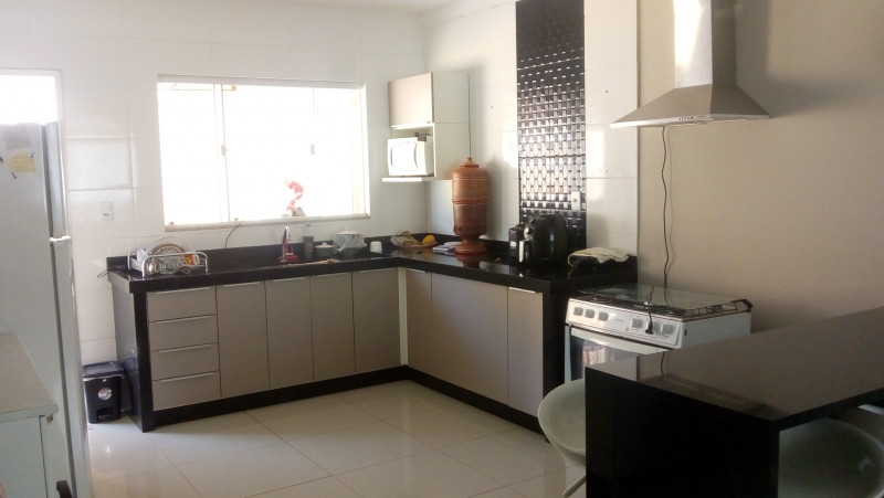 Casa à venda Centro com 110m² e 2 quartos por R$ 220.000 - 1643255012-img-20220913-124906285.jpg