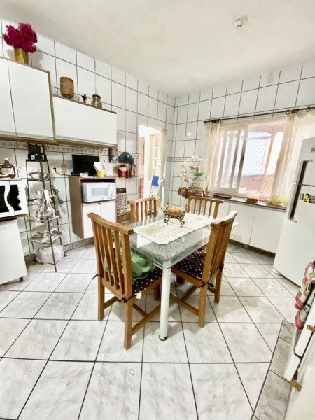 Casa à venda Centro com 174m² e 8 quartos por R$ 630.000 - 1674746287-08.jpg