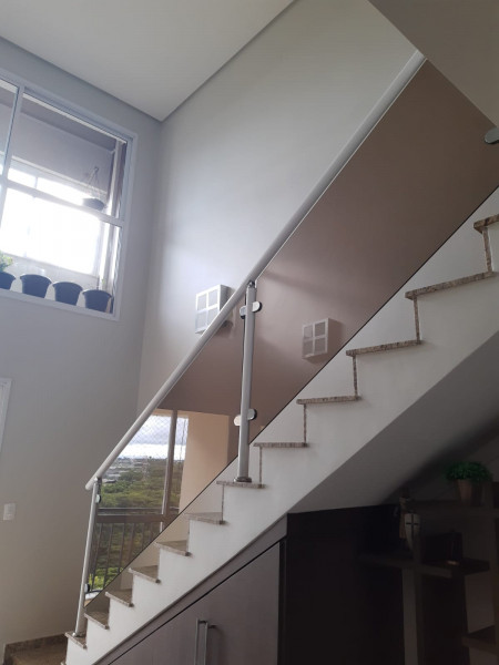 Cobertura à venda Parque Industrial com 240m² e 4 quartos por R$ 850.000 - 1244763168-escada2.jpeg