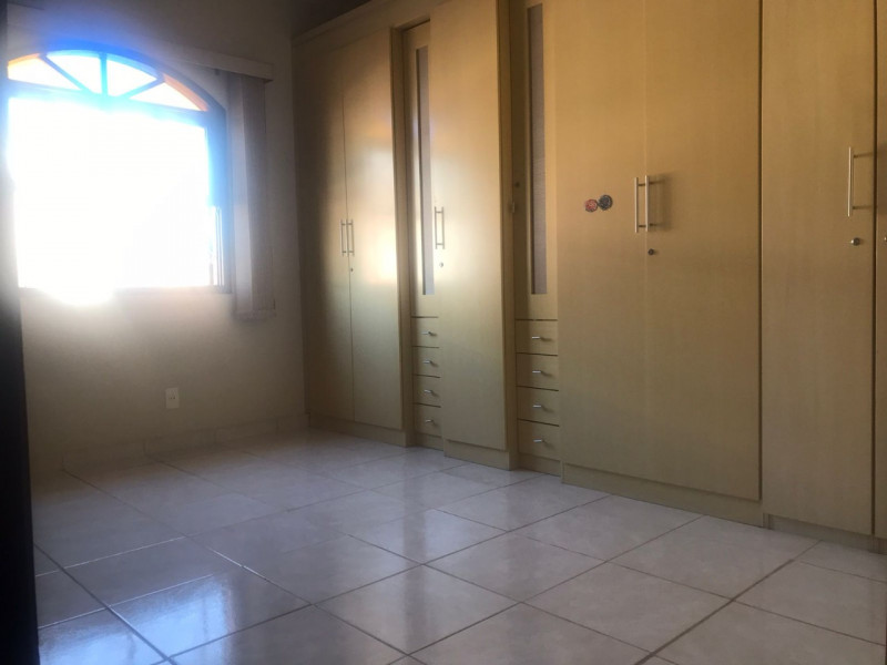 Casa à venda Vila das Jabuticabeiras com 311m² e 5 quartos por R$ 690.000 - 285673847-img-20220627-wa0050.jpg