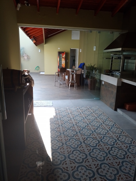 Casa à venda Jardim Beatriz com 215m² e 3 quartos por R$ 950.000 - 211850184-img-20210926-080051.jpg