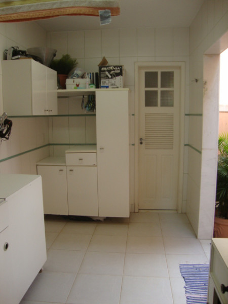 Casa à venda Grajaú com 667m² e 5 quartos por R$ 930.000 - 1212881260-casa2012-055.JPG