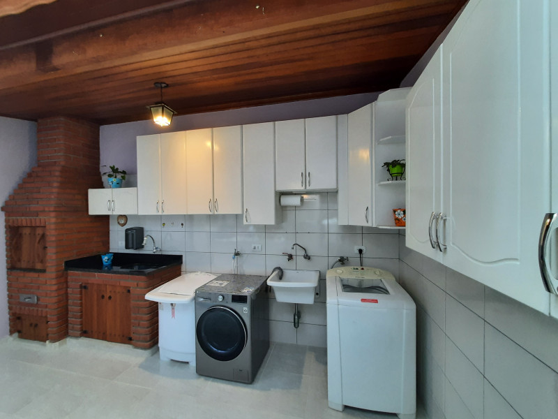 Casa à venda Vila América com 175m² e 3 quartos por R$ 949.000 - 1248126853-lavanderia-2.jpg