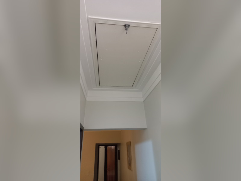 Casa à venda Vila América com 175m² e 3 quartos por R$ 949.000 - escada-soton-3.jpg