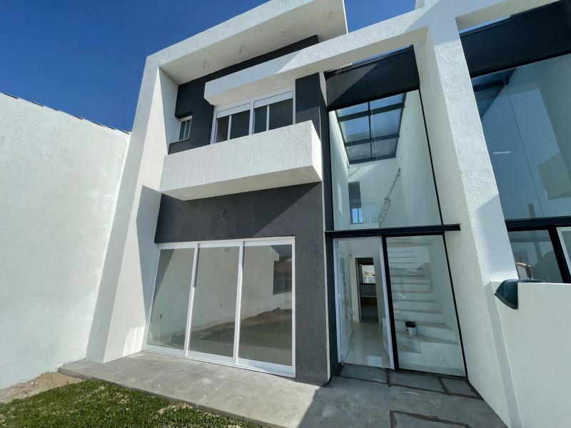 Casa à venda Imbé com 121m² e 3 quartos por R$ 536.000 - 1747064307-ea407843-359a-4003-970e-fdf48c4e2cd4.jpeg