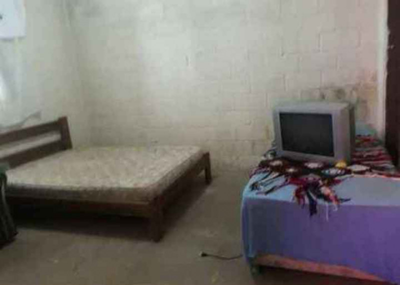 Casa à venda Terra preta com 90m² e 1 quarto por R$ 120.000 - 1082132504-casa5.jpg