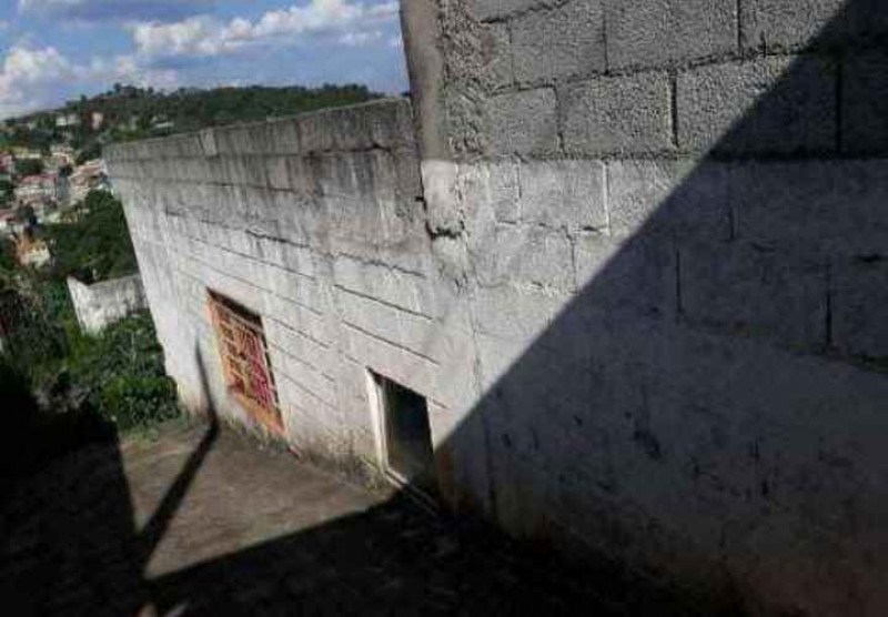 Casa à venda Terra preta com 90m² e 1 quarto por R$ 120.000 - 460711024-casa7.jpg