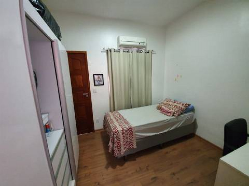 Casa à venda Laranjeiras com 200m² e 5 quartos por R$ 1.190.000 - 1928641335-quato-2oandar2.jpg