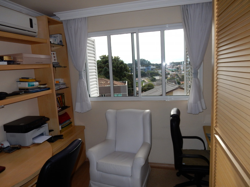 Casa de condomínio à venda Tingui com 183m² e 5 quartos por R$ 630.000 - 1406425563-40a7ab33-cb41-4cb5-b597-5e8ed32f6686.jpeg