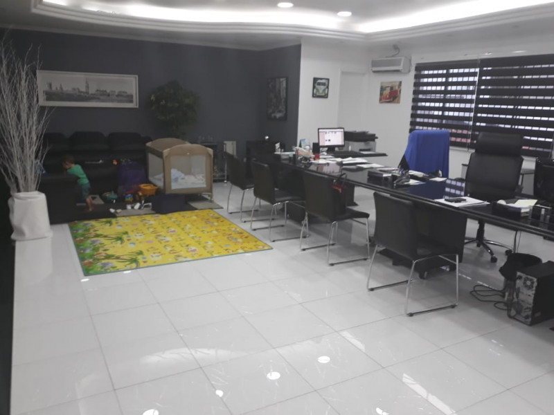 Comercial à venda Quinta da Paineira com 320m² e 1 quarto por R$ 2.900.000 - 383447354-loja19.jpg