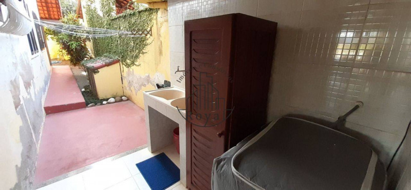 Casa à venda Itaúna com 325m² e 3 quartos por R$ 1.100 - 1396693681-foto-saqua-pm-lavanderia-01.jpg