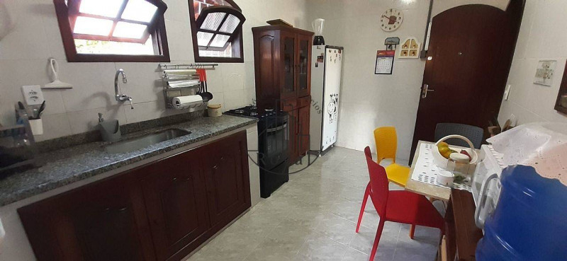 Casa à venda Itaúna com 325m² e 3 quartos por R$ 1.100 - 150857388-foto-saqua-pm-cozinha-01.jpg