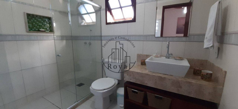 Casa à venda Itaúna com 325m² e 3 quartos por R$ 1.100 - 336045747-foto-saqua-pm-banheiro-suite-01.jpg