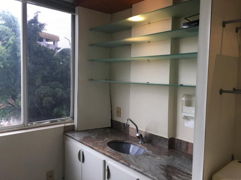 Comercial à venda Sao Francisco com 22m² e 1 quarto por R$ 60.000 - 1394591976-photo-2022-02-23-10-12-45-2.jpg