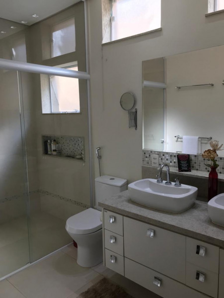 Casa à venda Jardim Europa com 370m² e 4 quartos por R$ 1.480.000 - 471523587-bsuitem.jpeg