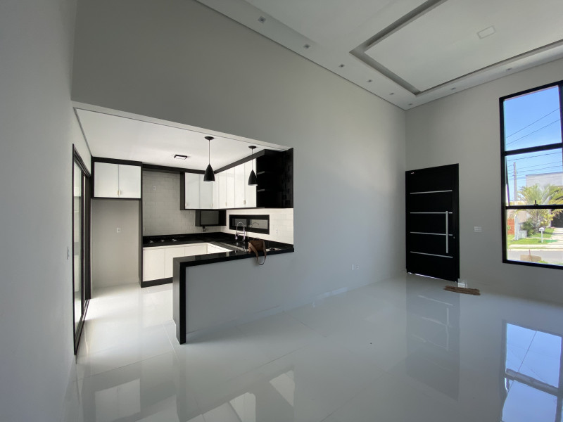Casa de condomínio à venda Parque Residencial Indaia com 135m² e 3 quartos por R$ 990.000 - 2010788849-f28a19a3-a627-4541-97c3-e8249c97a841.jpeg