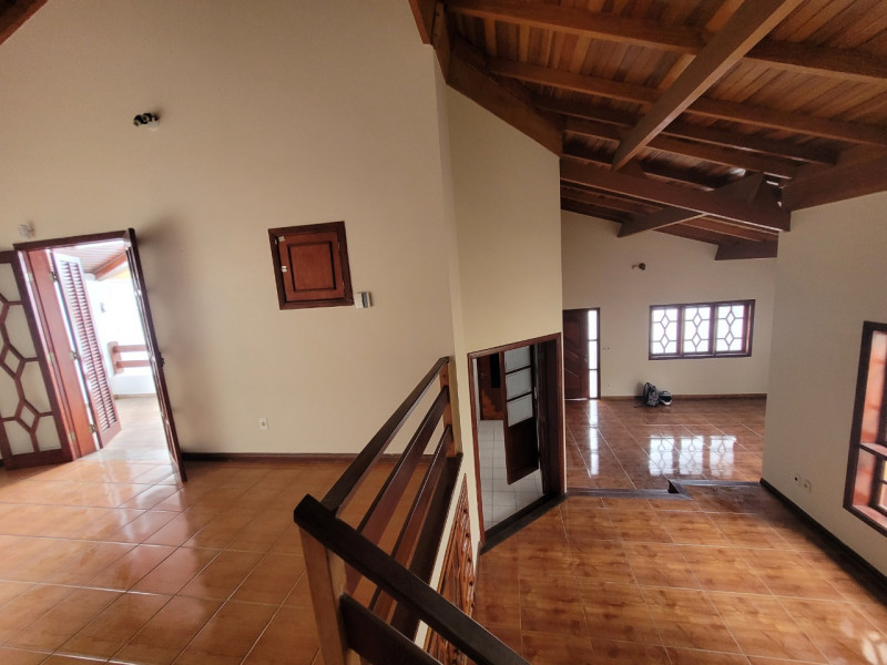 Casa à venda Portal das Colinas com 360m² e 3 quartos por R$ 820.000 - 1216257388-sala-4.jpg