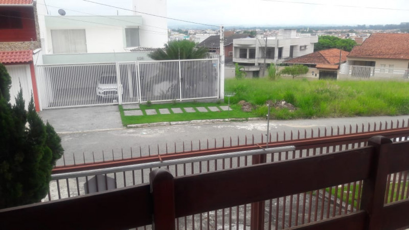 Casa à venda Portal das Colinas com 360m² e 3 quartos por R$ 820.000 - 355075320-casa-6.jpg