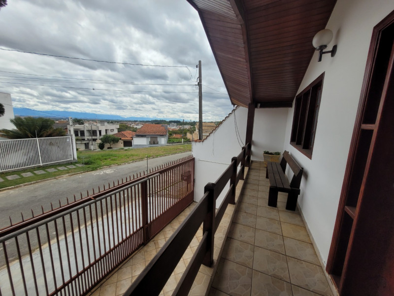 Casa à venda Portal das Colinas com 360m² e 3 quartos por R$ 820.000 - 36312760-frente-2.jpg