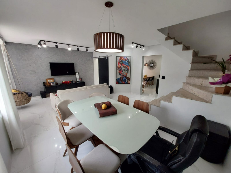 Casa à venda Vila Alzira com 157m² e 3 quartos por R$ 790.000 - 1055215981-casa-1.jpg