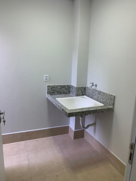 Comercial para alugar Centro-Sul com 135m² e 1 quarto por R$ 8.000 - 743977729-photo-2022-10-10-11-25-02-7.jpg