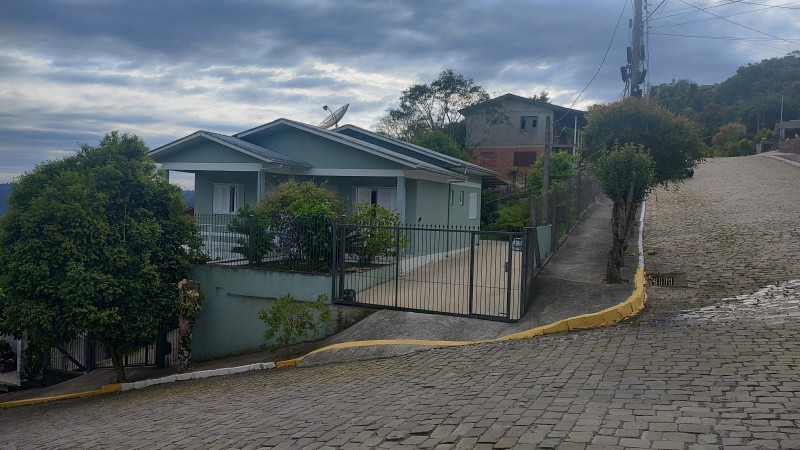 Casa à venda Santo Antão com 450m² e 3 quartos por R$ 10 - 597803993-img-20221009-075628319-hdr.jpg