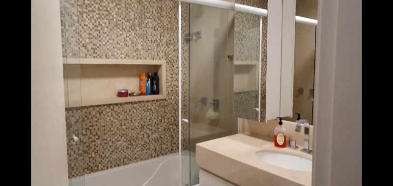 Apartamento à venda Asa Sul com 154m² e 3 quartos por R$ 1.550.000 - 1491654039-10-banho-suite-closet.jpg