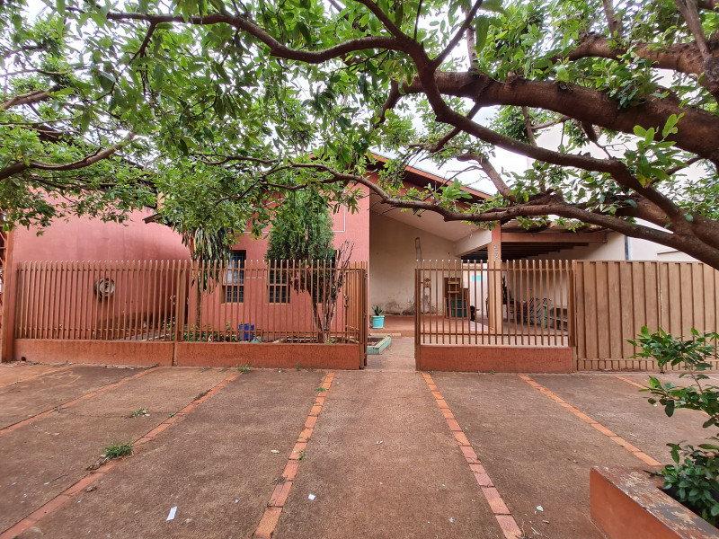 Casa à venda Centro com 230m² e 3 quartos por R$ 500.000 - 1732126768-20221010-114943.jpg