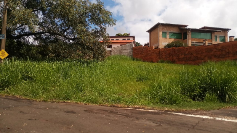 Terreno à venda Loteamento Santa Rosa com 547m² e 1 quarto por R$ 340.000 - 1905887837-4e486362-63b8-4753-91bb-7df7d630e528.jpg