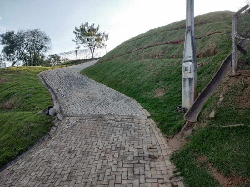 Terreno à venda Centro com 1011m² e 1 quarto por R$ 350.000 - 1939559552-itupeva-01.jpg