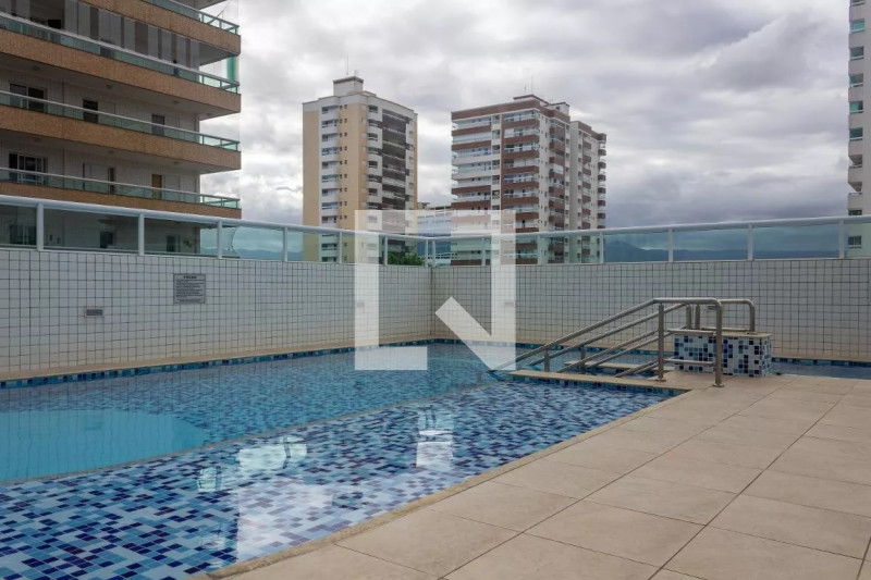Apartamento à venda Guilhermina com 81m² e 2 quartos por R$ 510.000 - 1743757375-piscina.jpg