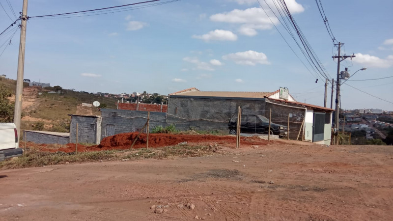 Terreno à venda Dos Ivo com 500m² e 1 quarto por R$ 125.000 - 1536324131-img-20220714-wa0026.jpg