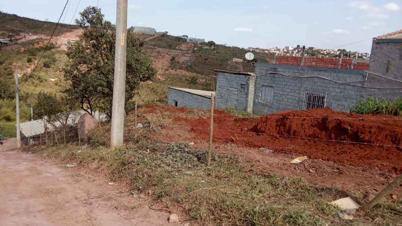 Terreno à venda Dos Ivo com 500m² e 1 quarto por R$ 125.000 - 815503170-img-20220714-wa0027.jpg