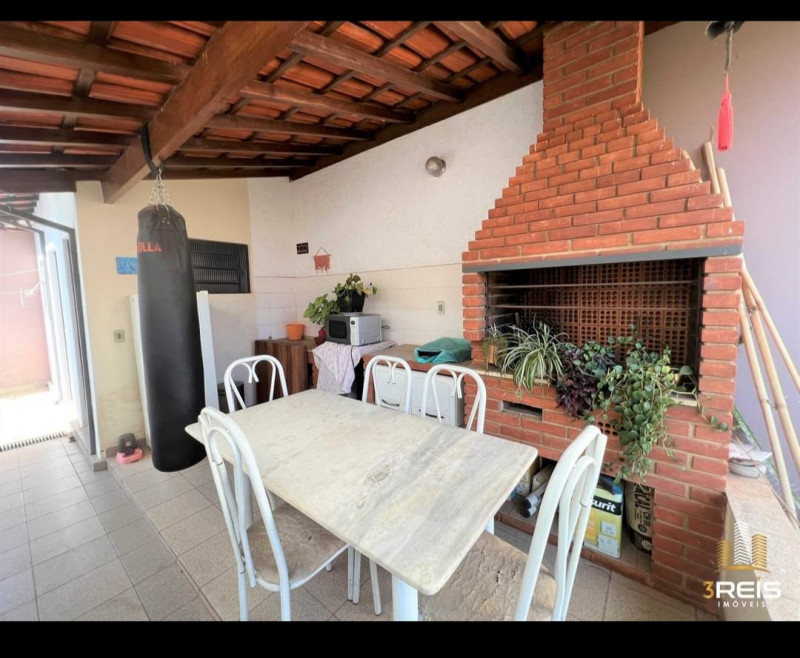 Casa à venda Centro com 270m² e 3 quartos por R$ 530.000 - 1852221748-img-20221010-184648.jpg