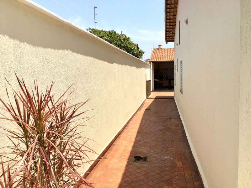 Casa à venda Setor Faicalville com 360m² e 4 quartos por R$ 780.000 - 1472746249-whatsapp-image-2022-10-09-at-18.jpeg